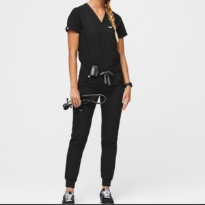 Figs Zamora Jogger Scrub Pants Black size Medium Tall